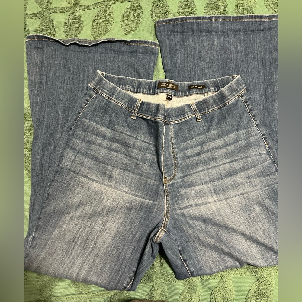 Judy Blue Super Flare Pull On Jeans